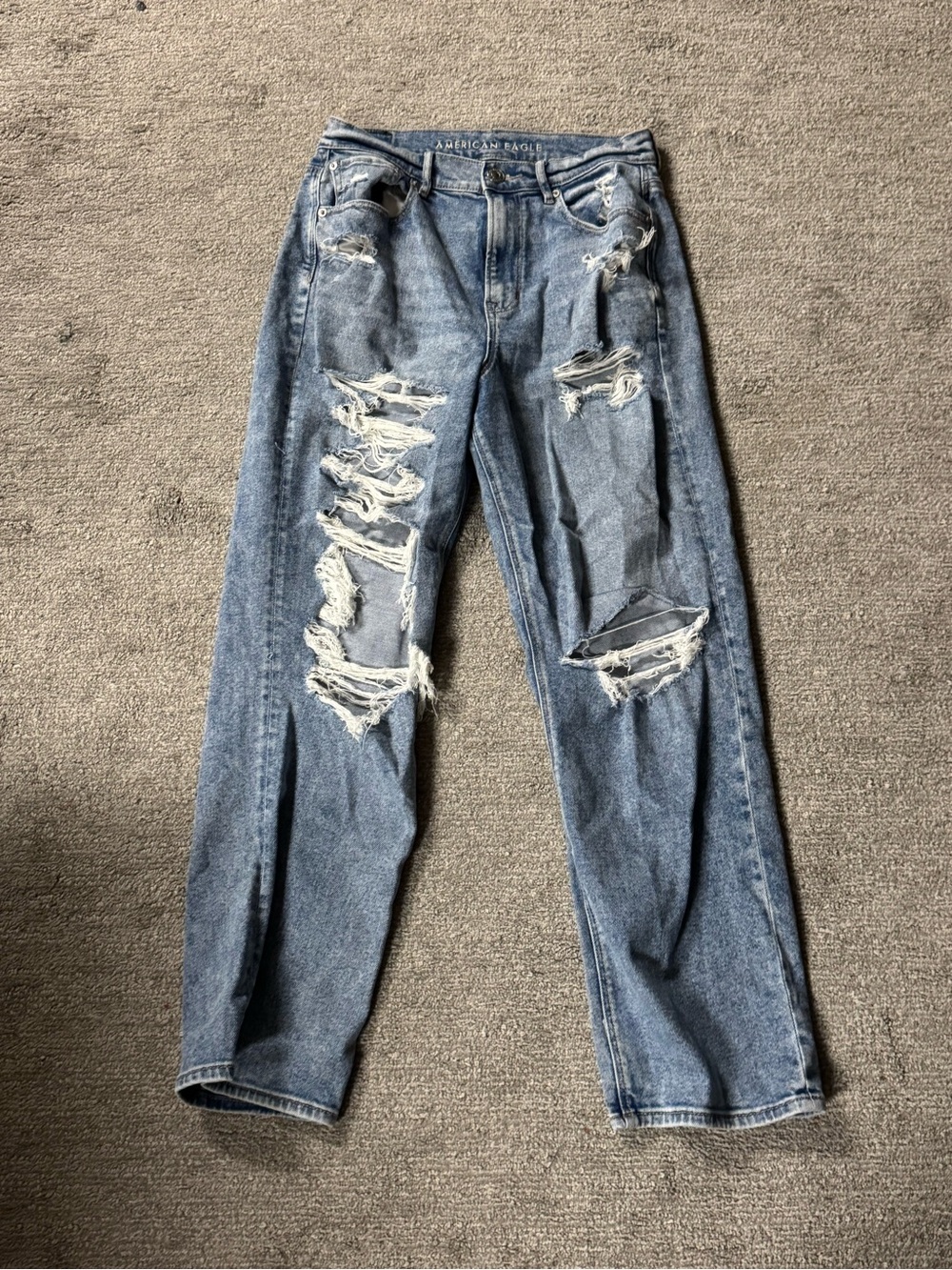 AE Ripped High Rise Jeans 10 Long